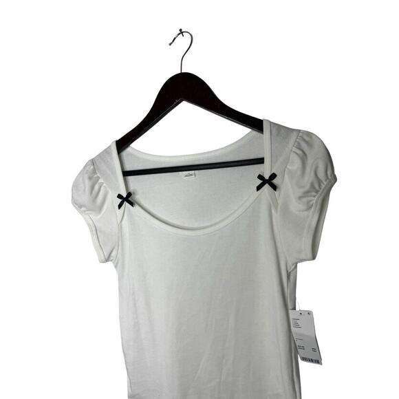 UO Kimchi Blue Ivory with black bows Puff Sleeve Baby Tee, Size large new - Picture 2 of 4